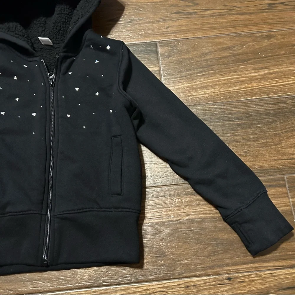 Old Navy Girls Sherpa Lined Full‎ Zip Hoodie Small 6-7 Black with Silver Hearts